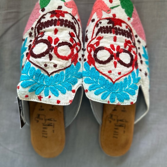 NWT Handmade in Mexico Artisan Flats - Picture 10 of 10